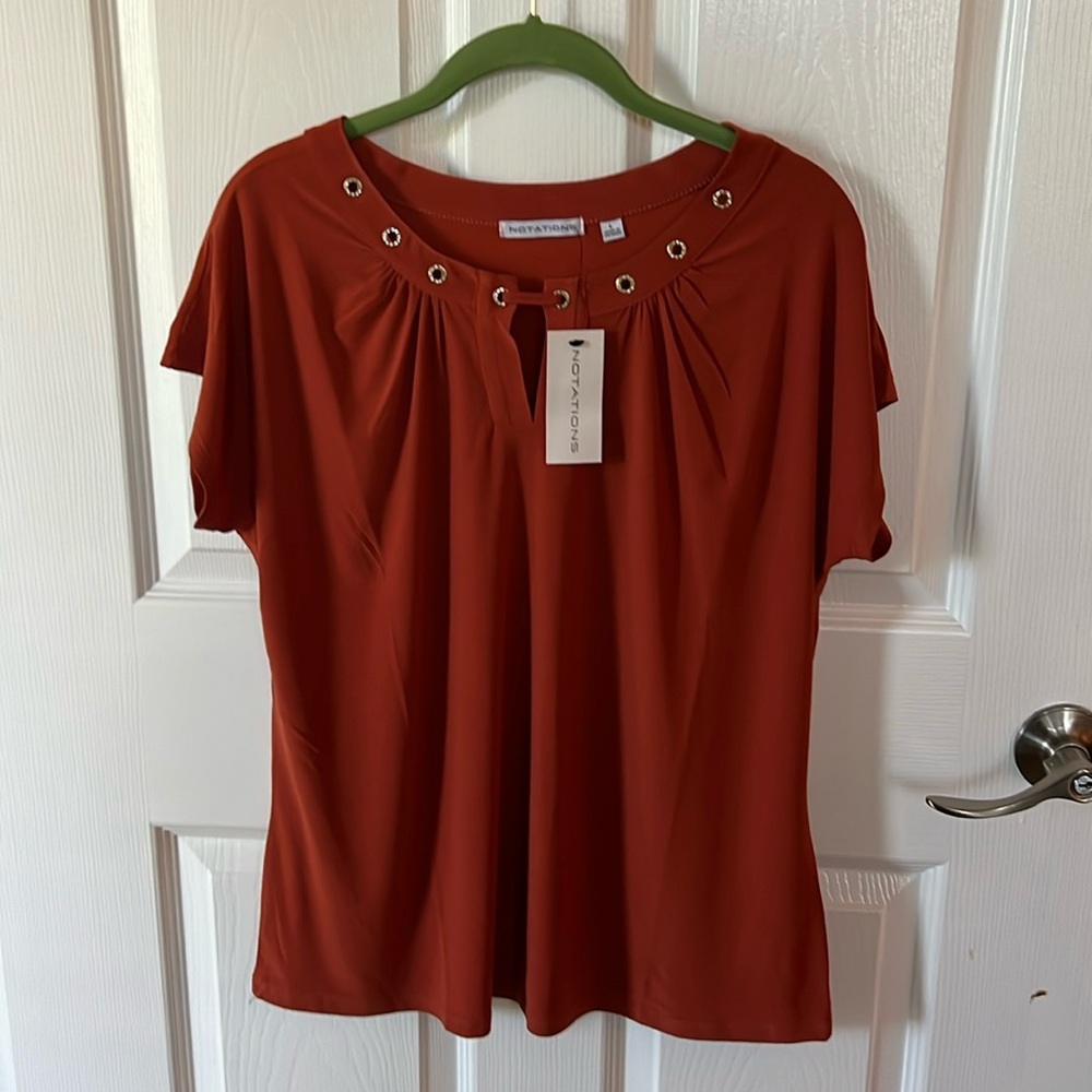 Brick short sleeve blouse size L